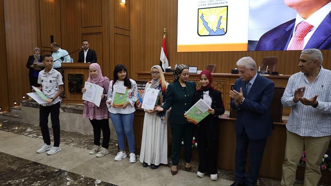 فودة يكرم أوائل الإعدادية 