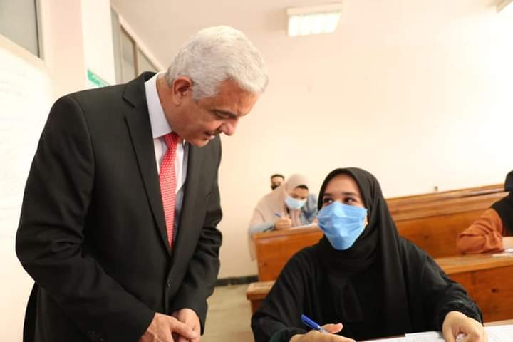رئيس جامعة المنوفية