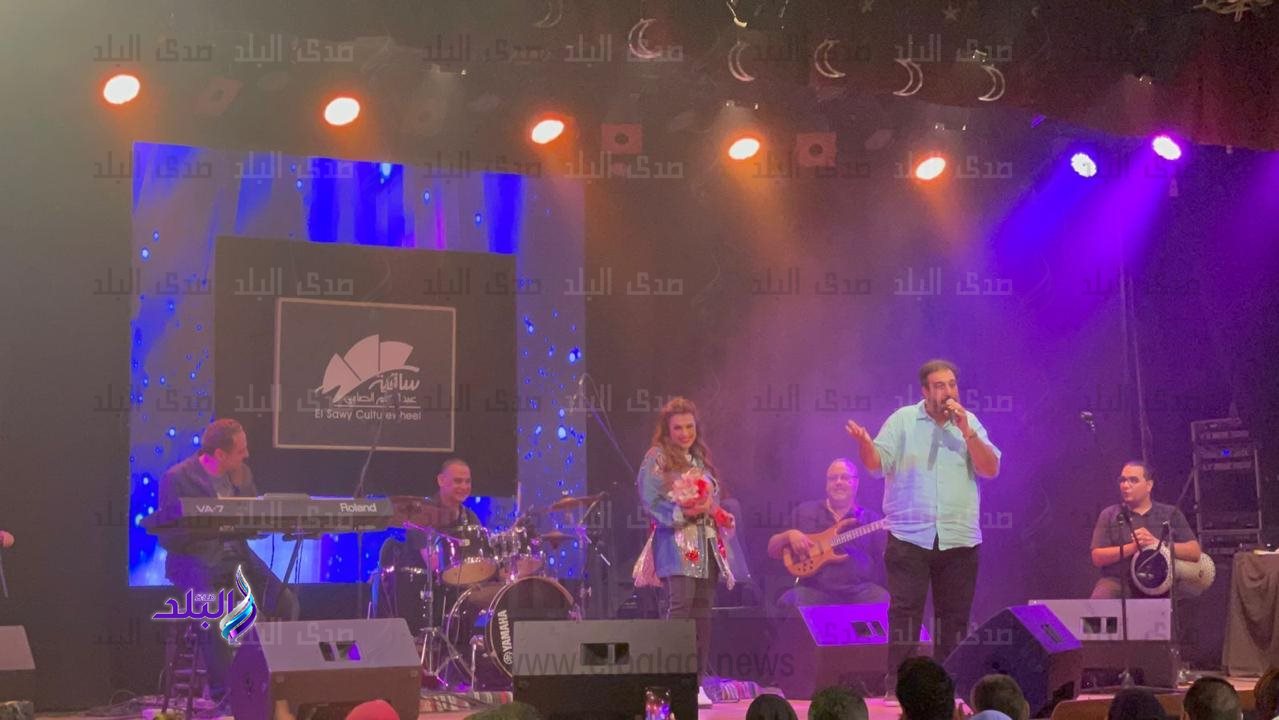 سيمون وحسام حسني