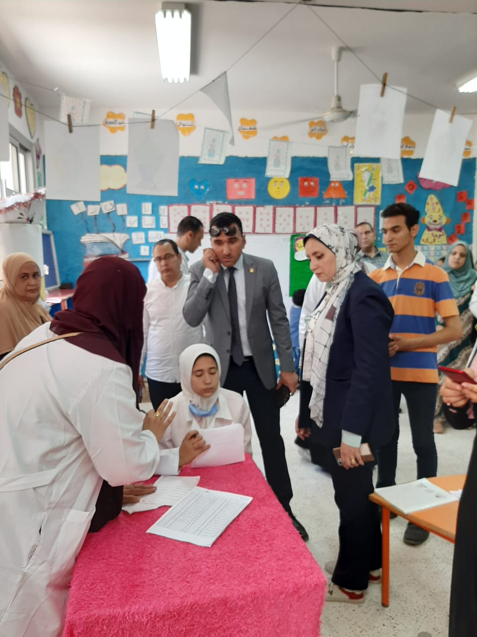 البحيرة البحيرة