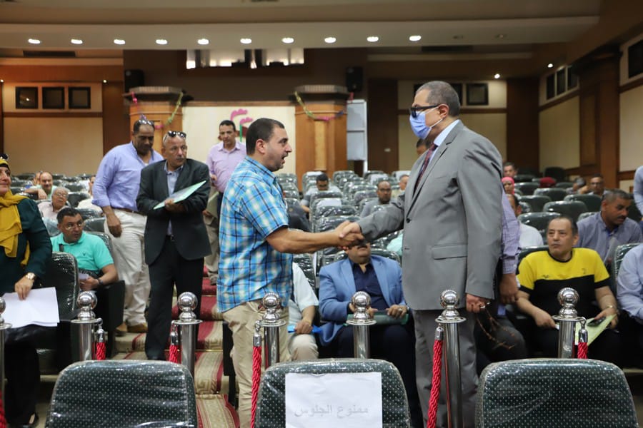 وزير القوى العاملة