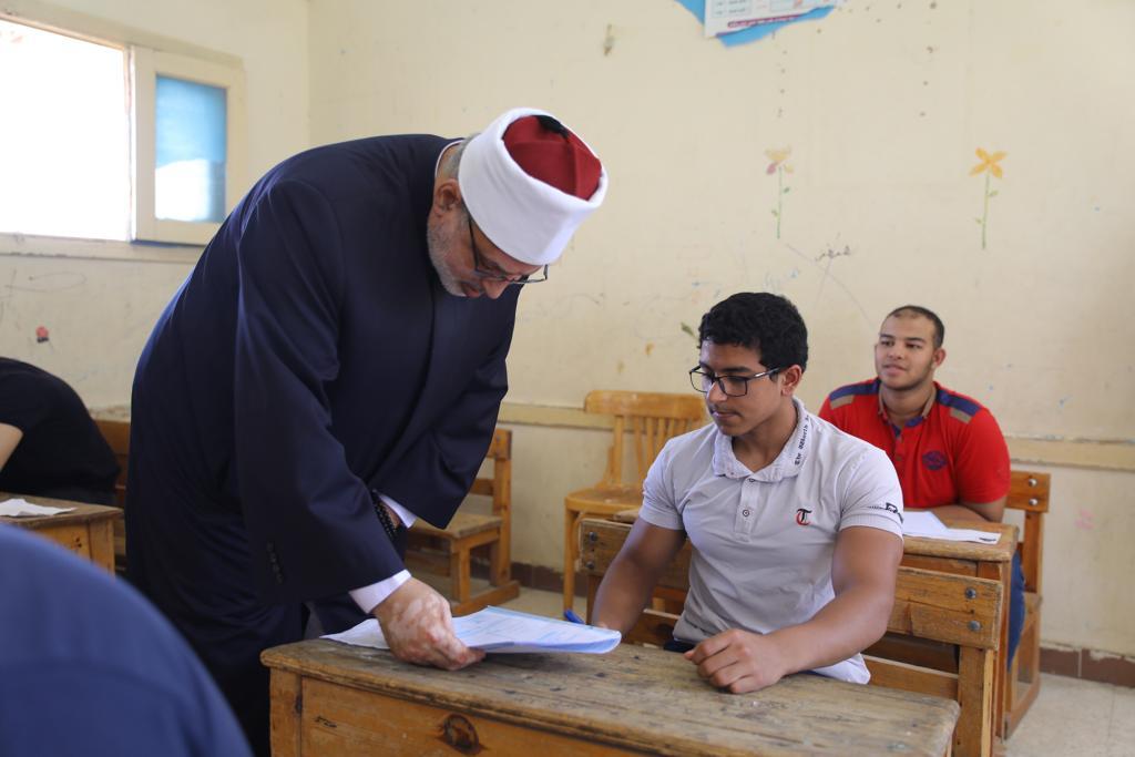 امتحانات الثانوية الأزهرية 