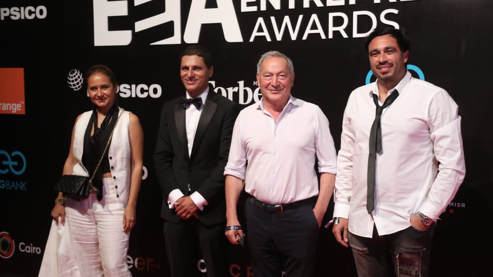 نيللي كريم وزوجها 