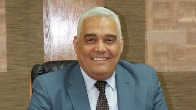 الدكتور ايهاب الغريب