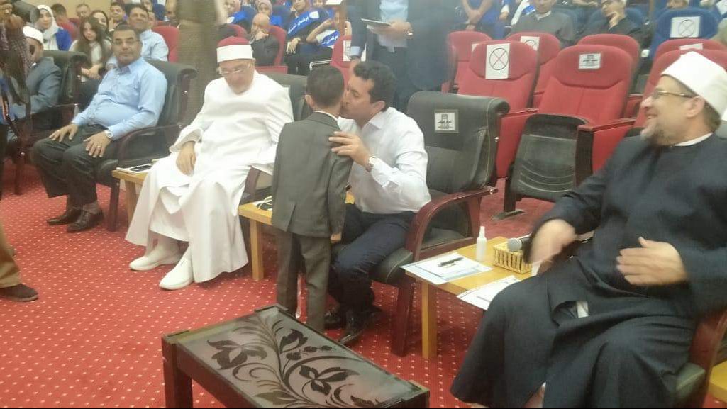 وزيرا الرياضة والاوقاف