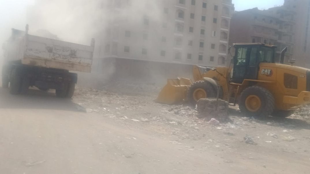 حملات نظافة وتجميل بمدينة أسيوط 