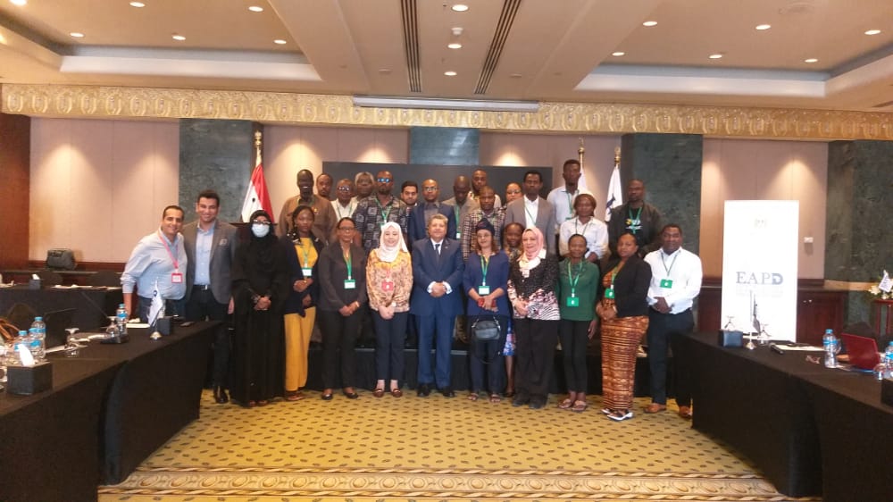 الدورات التدريبية للكوادر المحلية الأفريقية 