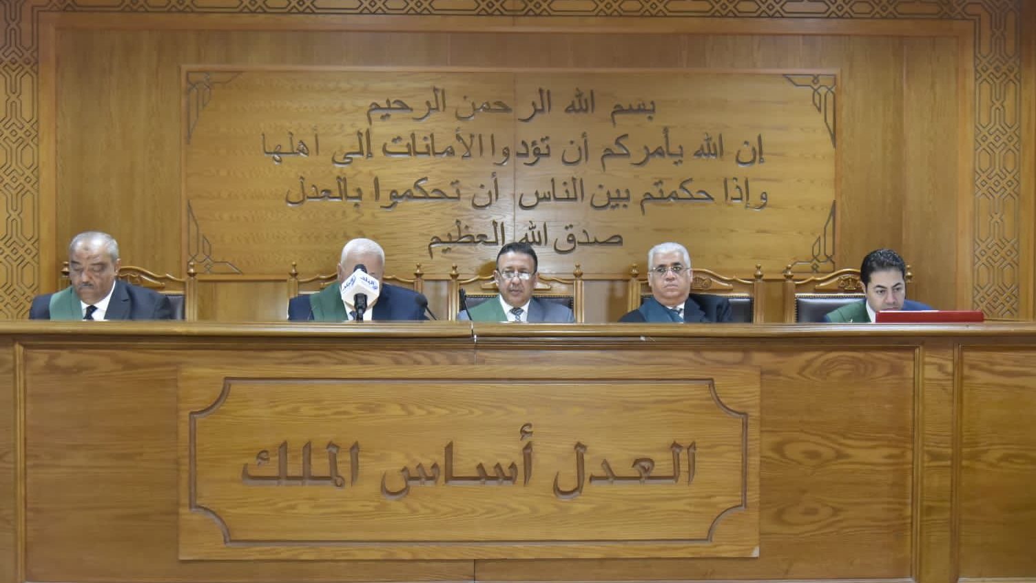 عائشة الشاطر 
