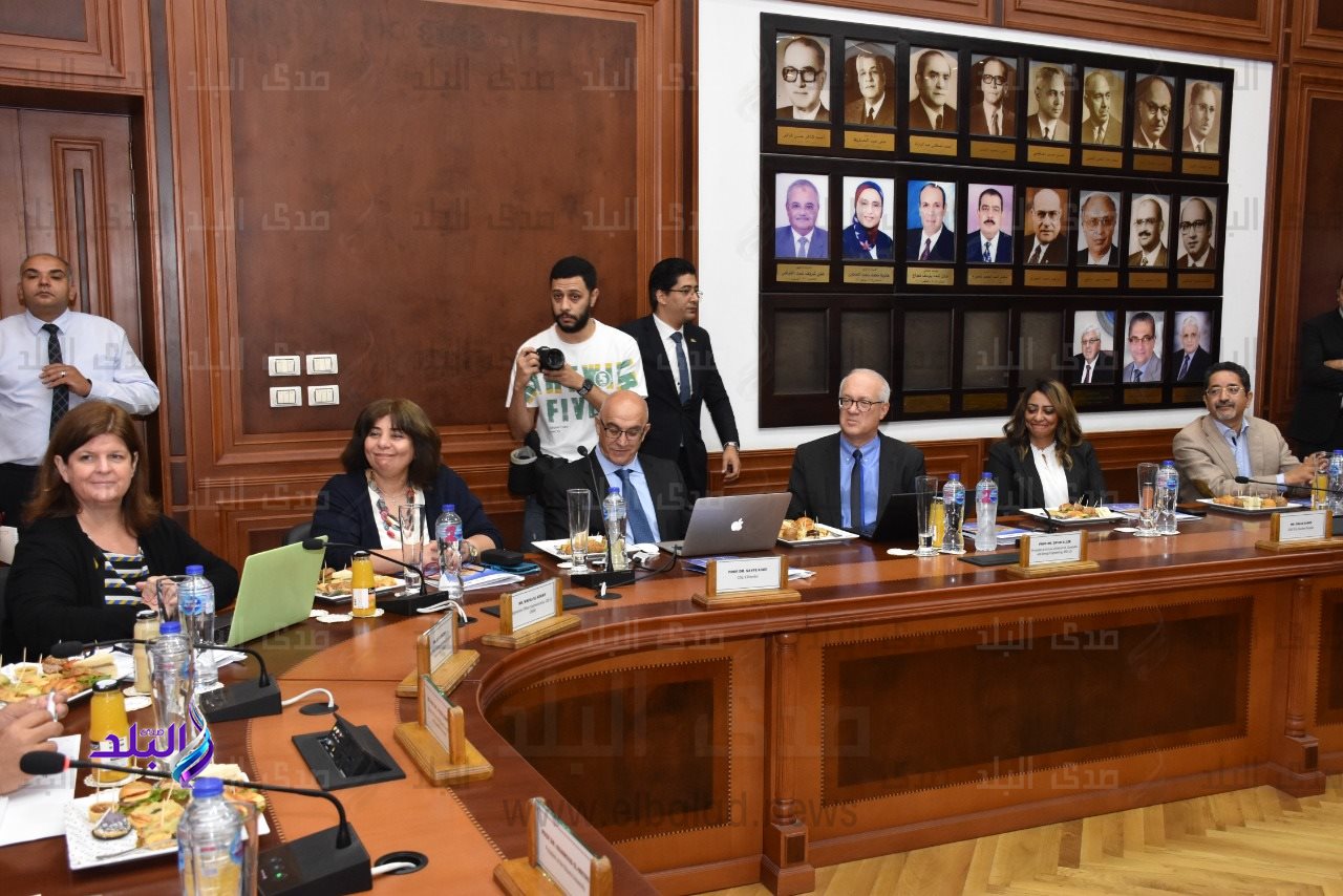 الإجتماع الأول  للجنة الاستشارية لمركز تميز للطاقة