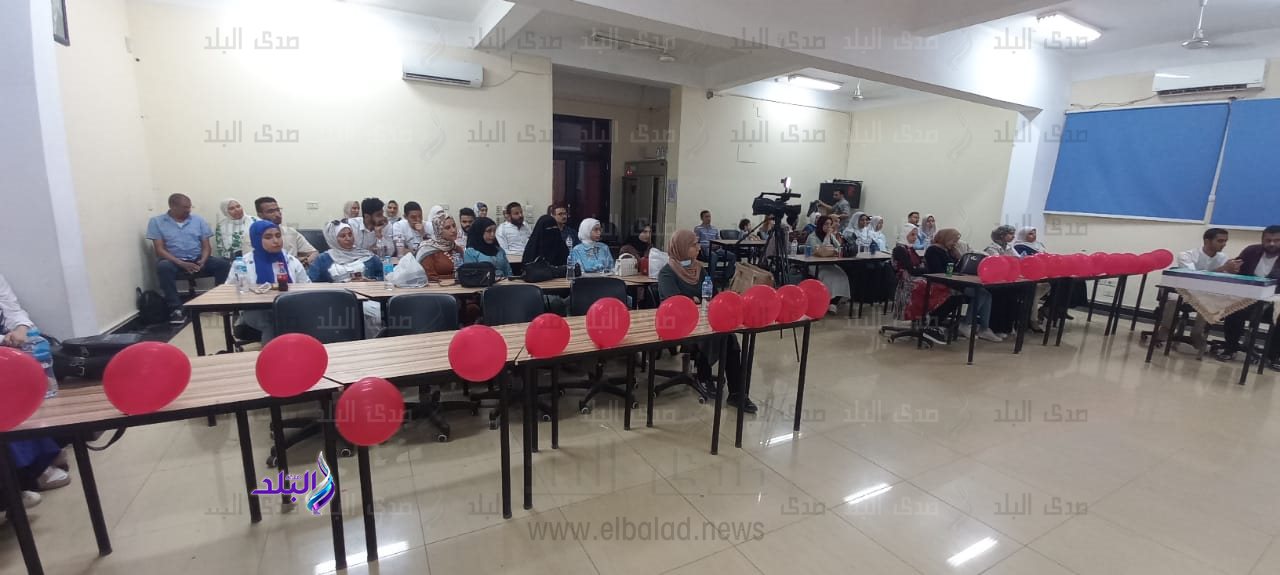 تكريم الطلاب الفائزون بدروع المثال اللغوي