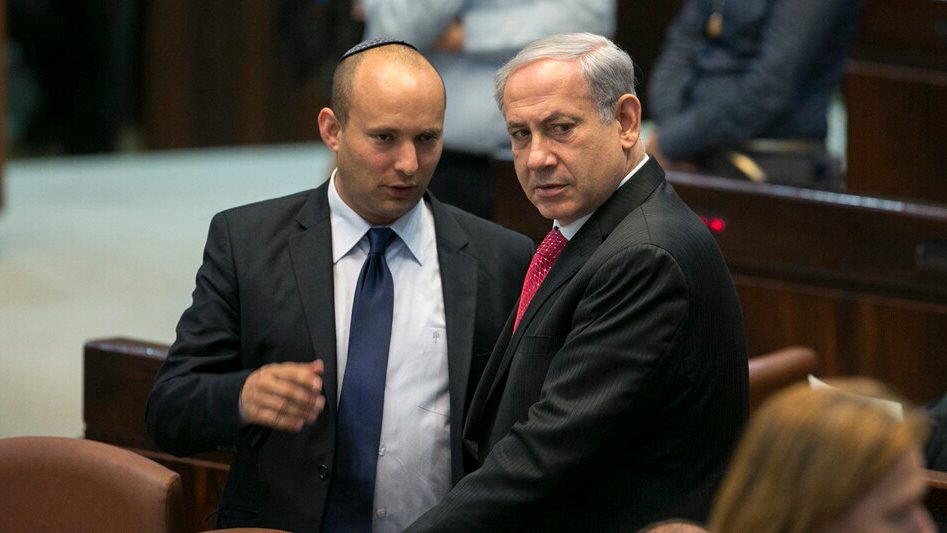 بينيت يختبر إمكانية تشكيل حكومة يمينية بقيادة نتنياهو