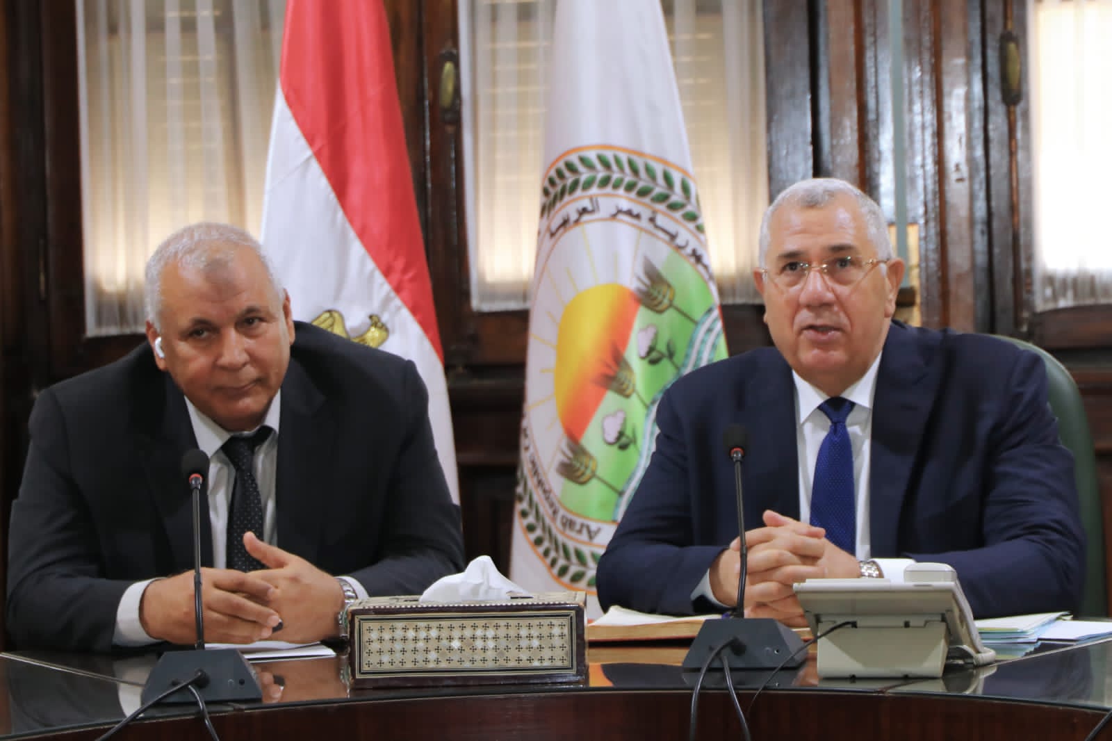 وزير الزراعة ومحافظ الوادي الجديد 