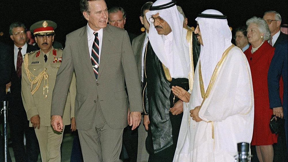 بوش الأب