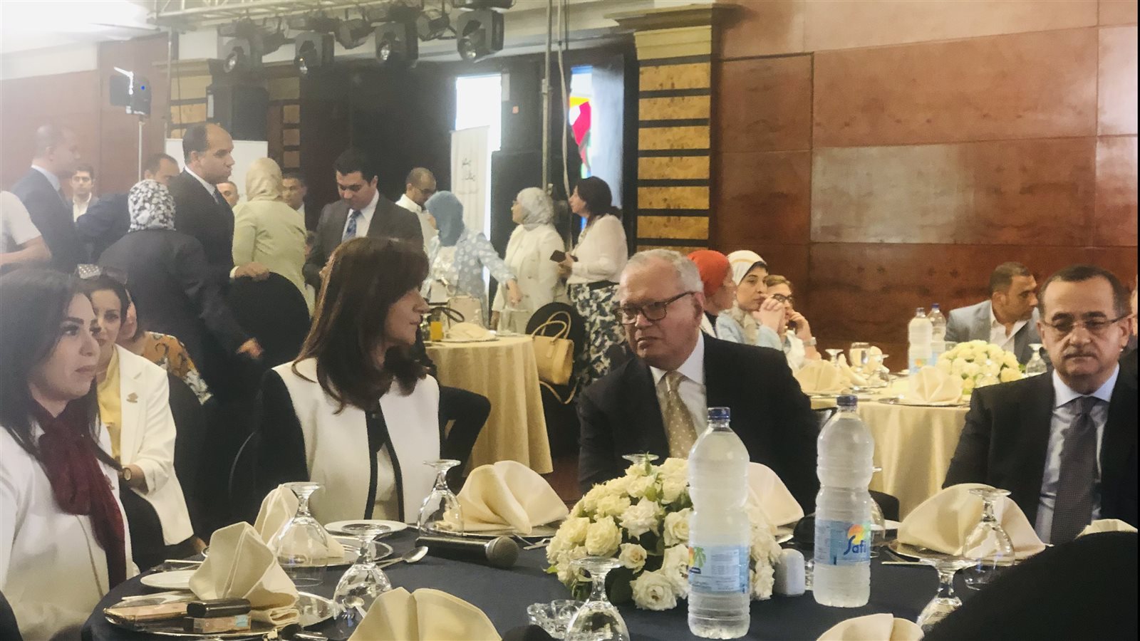 وزارة الهجرة 