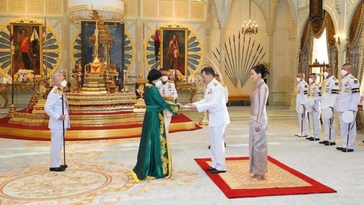 جانب من تقديم أوراق الاعتماد 