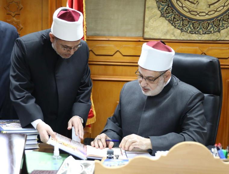 وكيل الأزهر يعتمد نتيجة الدور الأول لشهادات القراءات