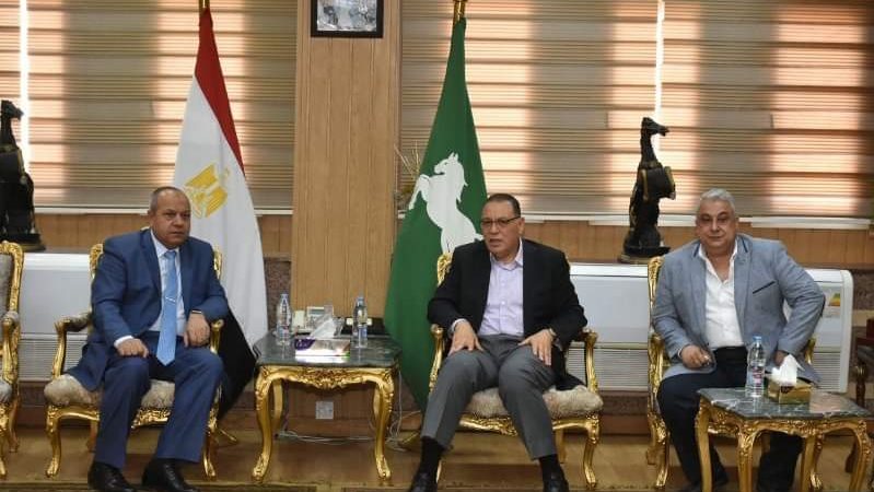 اجتماع محافظ الشرقية 