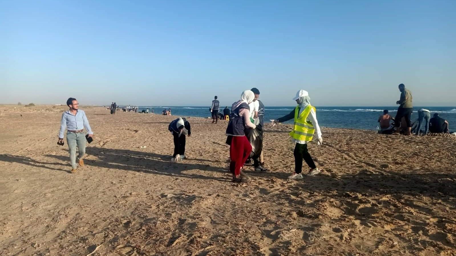كنوز الأرض الحمراء 