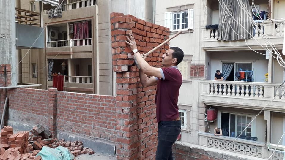 إيقاف أعمال بناء مخالف بحي المنتزة بالإسكندرية
