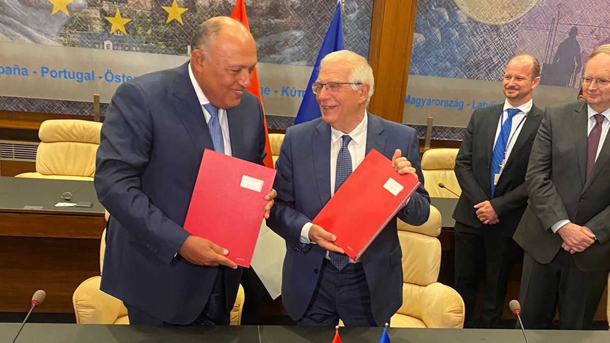 شكري وبوريل يعتمدان وثيقة أولويات المشاركةالمصرية الاوروبية 