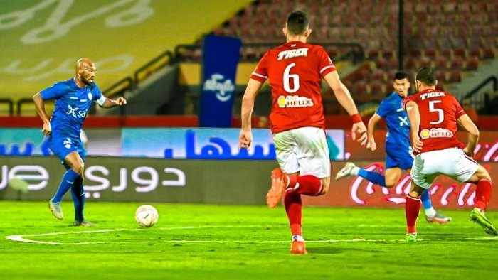 لاعبو الأهلي والزمالك