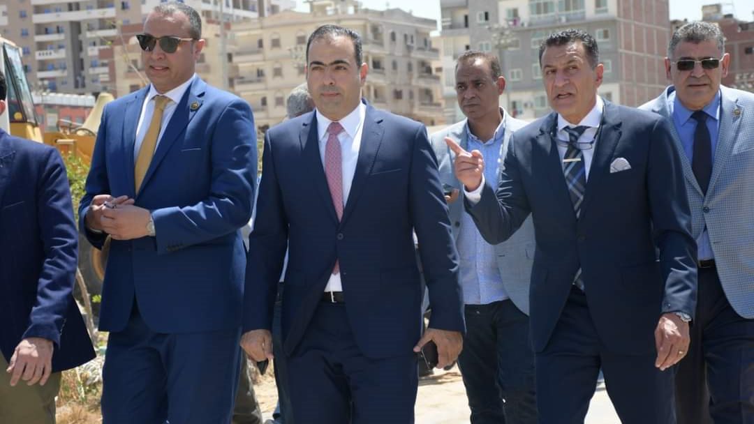 وفداً من لجنة الشباب والرياضة بمجلس النواب