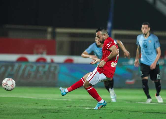 مباراة الأهلي وغزل المحلة