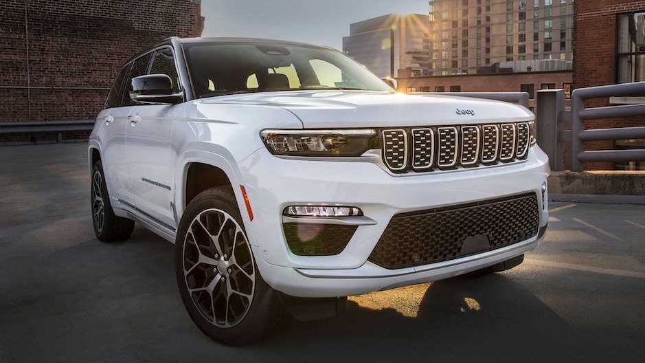 جيب ولاند روفر .. ابرز 5 سيارات SUV موديل 2022 في الامارات 