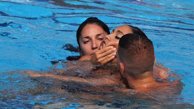 الإغماء أثناء السباحة