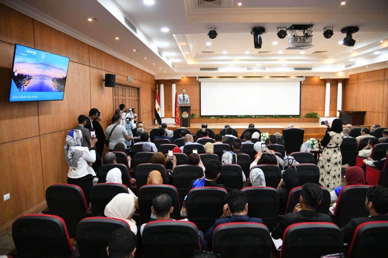 received_4963958207044087