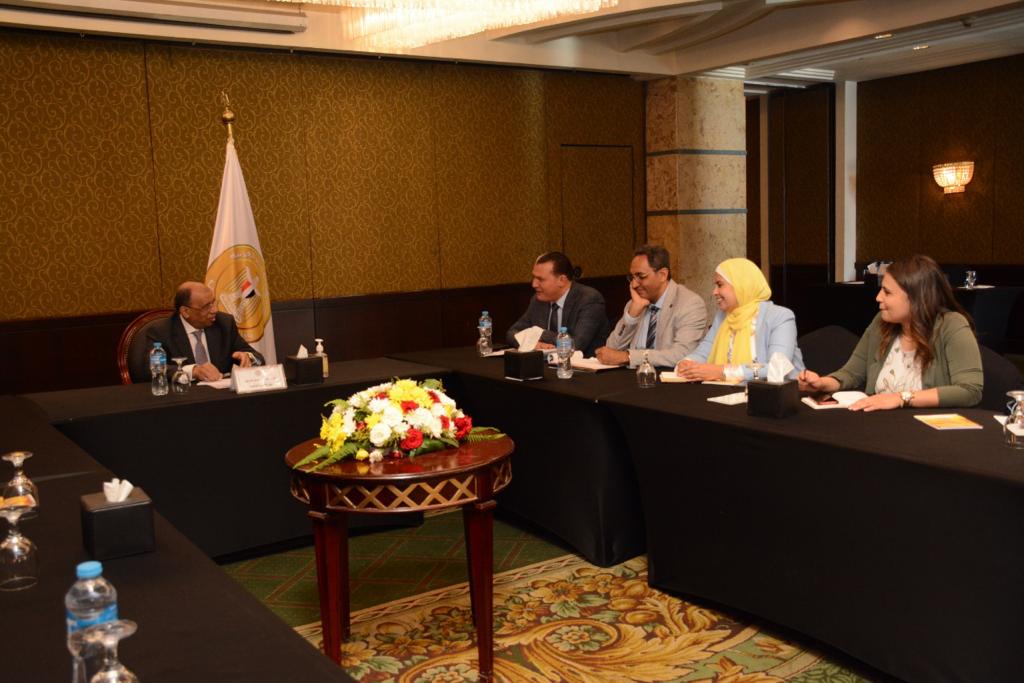 اجتماع وزير التنمية المحلية مع البنك الدولى اجتماع وزير التنمية المحلية مع البنك الدولى