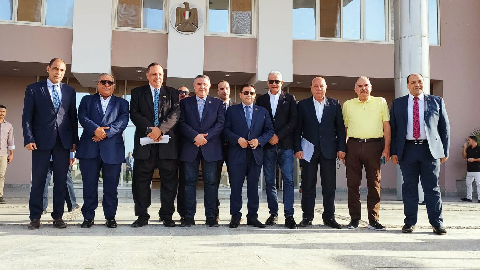 لقاء وفد من لجنة الصناعة بمجلس النواب بمحافظ البحر الأحمر