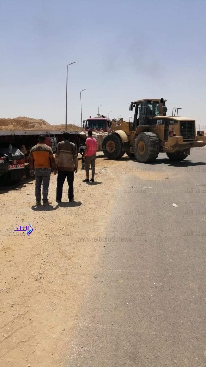 رفع حطام حادث القاهرة الجديدة