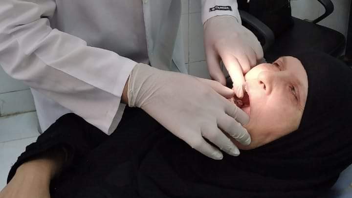 توقيع الكشف الطبي على المرضى بالمنيا 