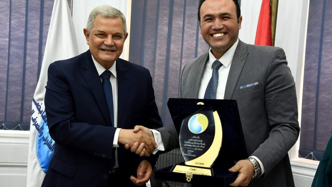 خلال التكريم