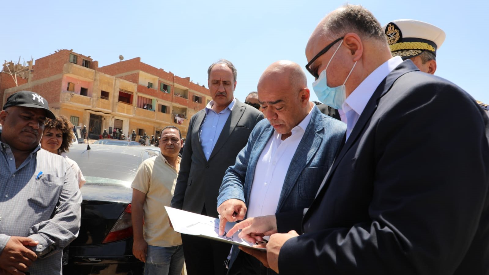 محافظ القاهرة يتفقد أعمال التطوير الجارية بمنطقة الجبخانة