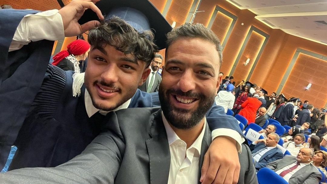 ميدو وابنه علي