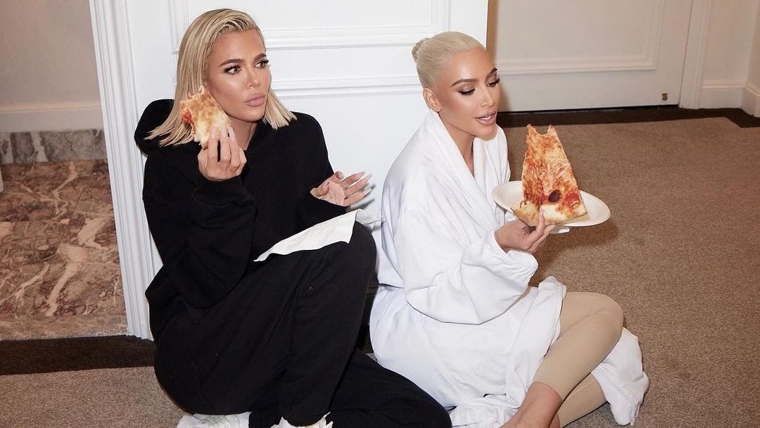 كيم وشقيقتها