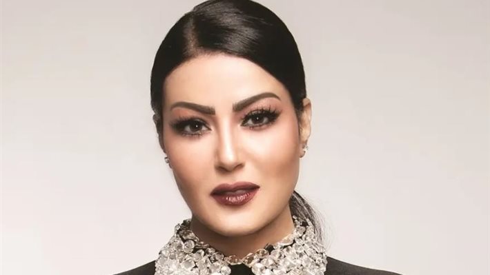 الفنانة سمية الخشاب