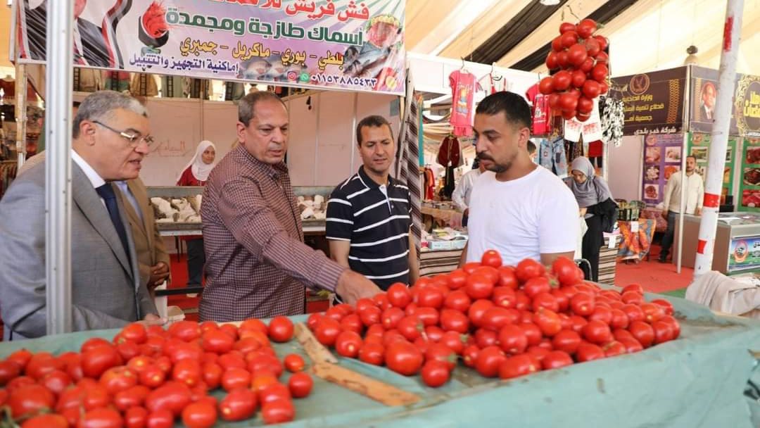 محافظ المنيا ووكيل وزارة التموين 