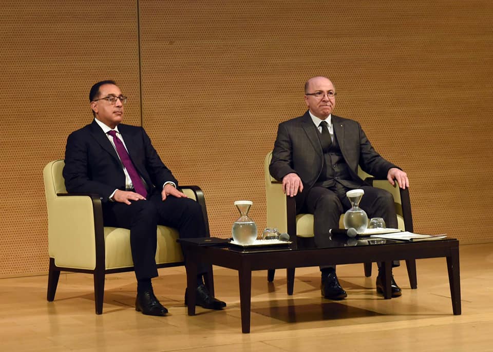 الدكتور مصطفي مدبولي مع نظيرة الجزائري