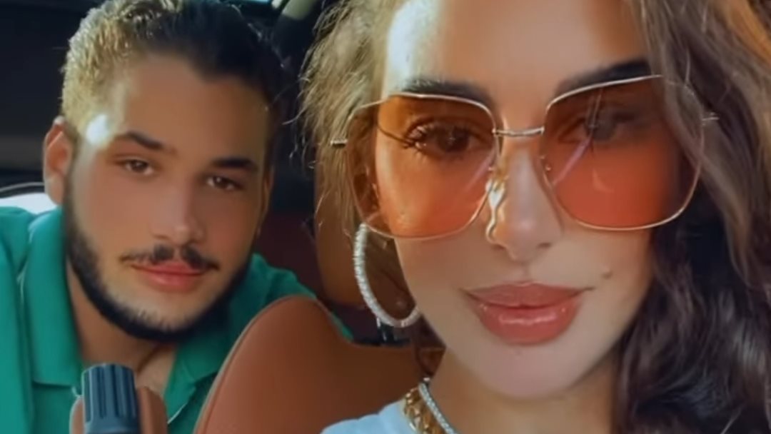 ياسمين صبري وشقيقها