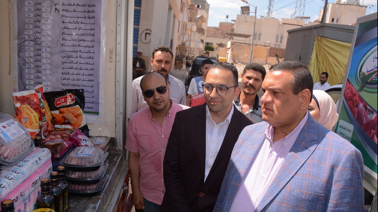 محافظ البحيرة