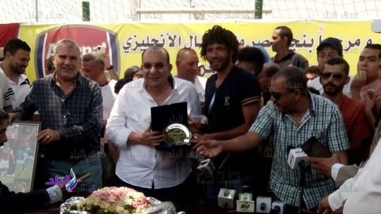 تكريم النني