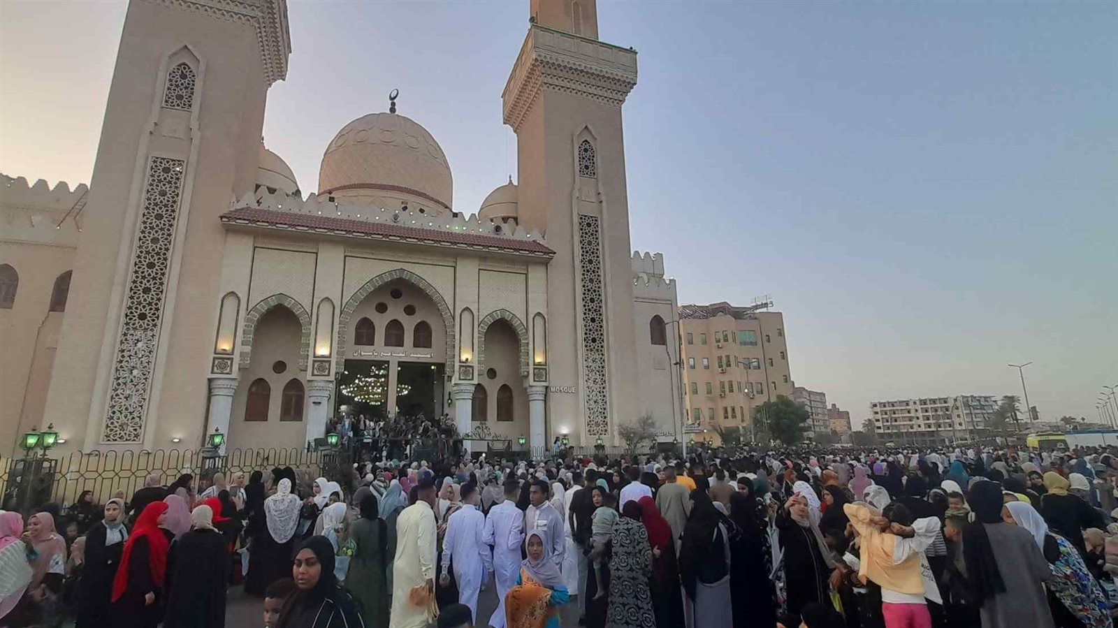 المسجد الجامع بأسوان