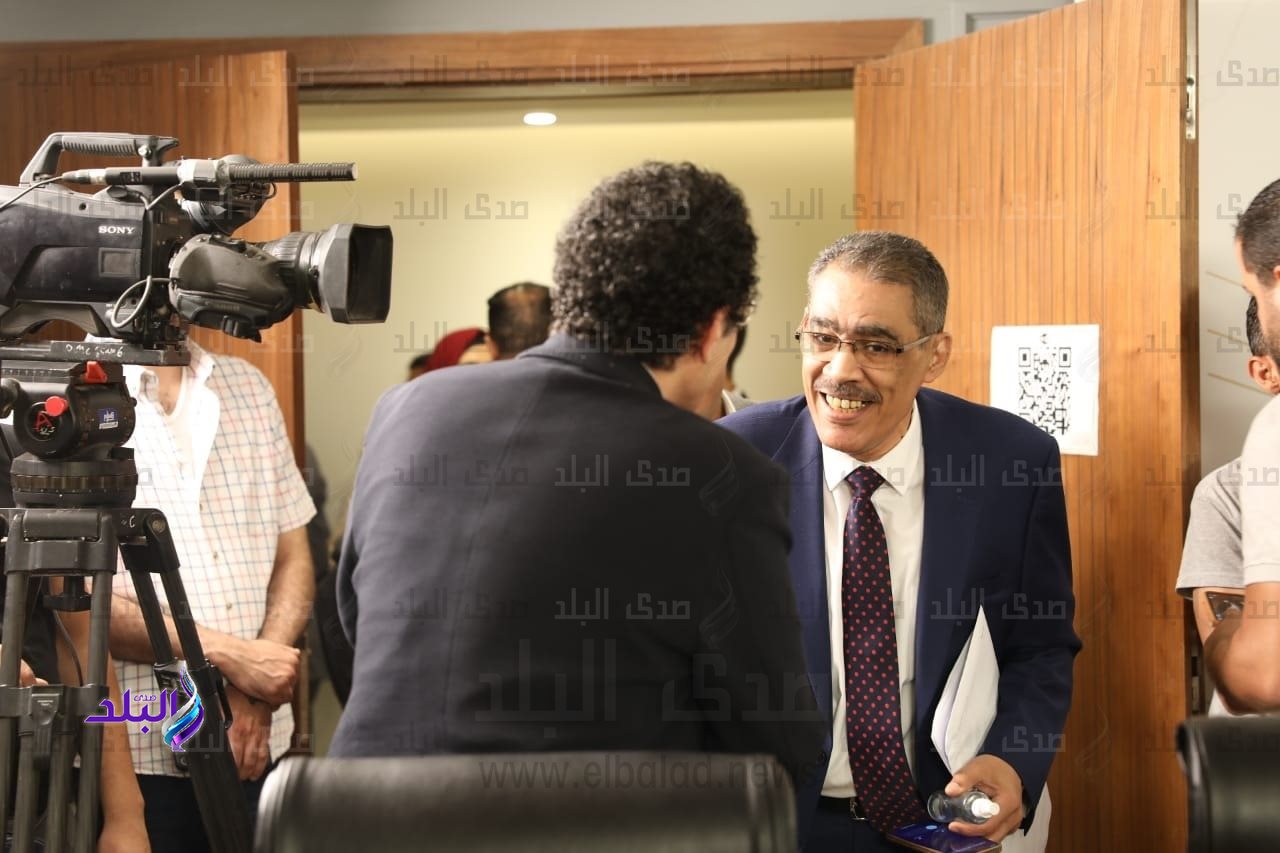 الجلسة الأولى للحوار الوطني