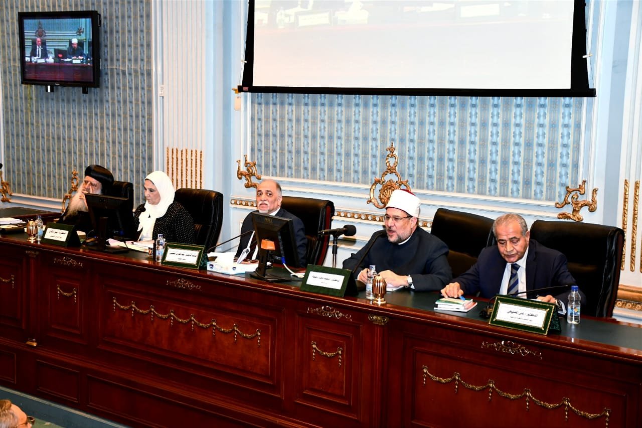 وزير الأوقاف في اجتماع لجنة التضامن الإجتماعي
