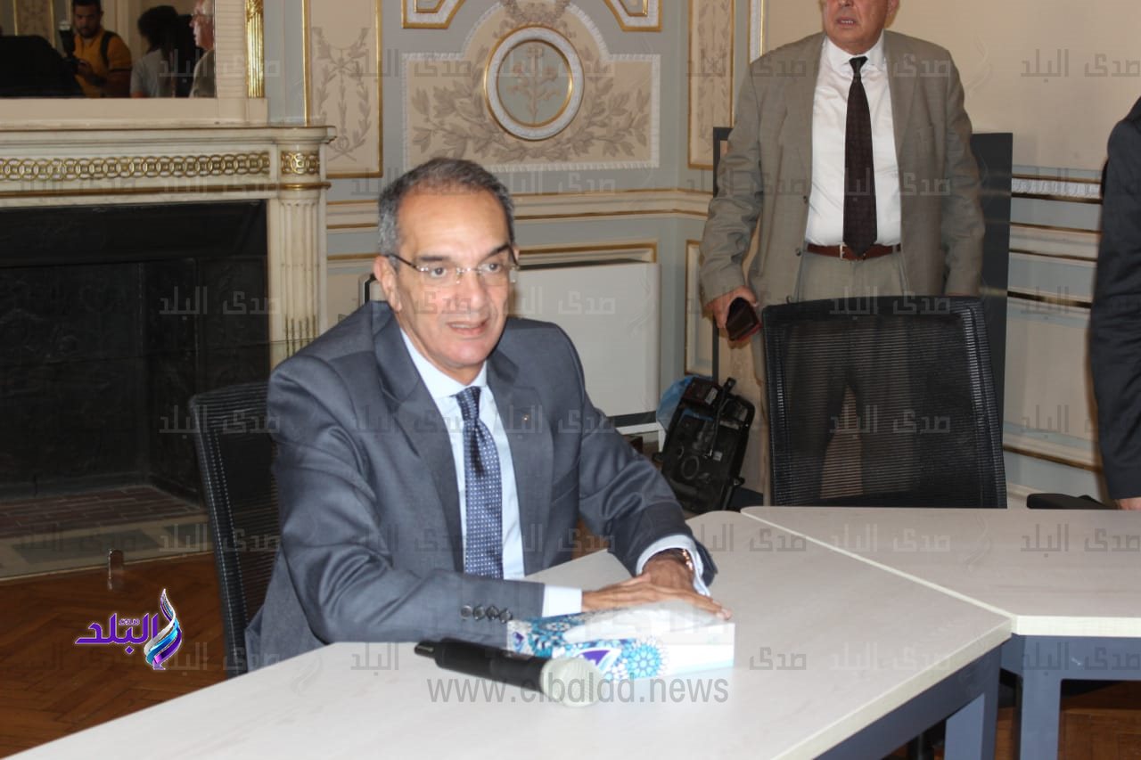 الدكتور عمرو طلعت وزير الاتصالات وتكنولوجيا المعلومات