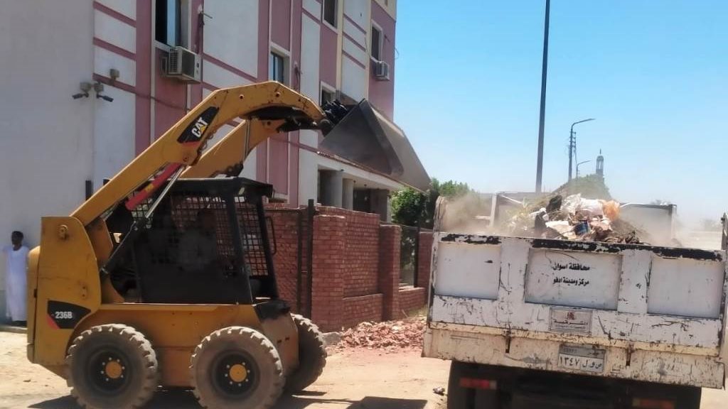 جهود وأنشطة المحليات بأسوان