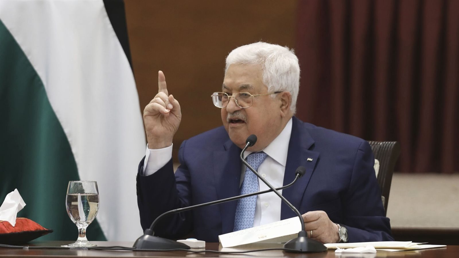الرئيس الفلسطيني محمود عباس الرئيس الفلسطيني محمود عباس